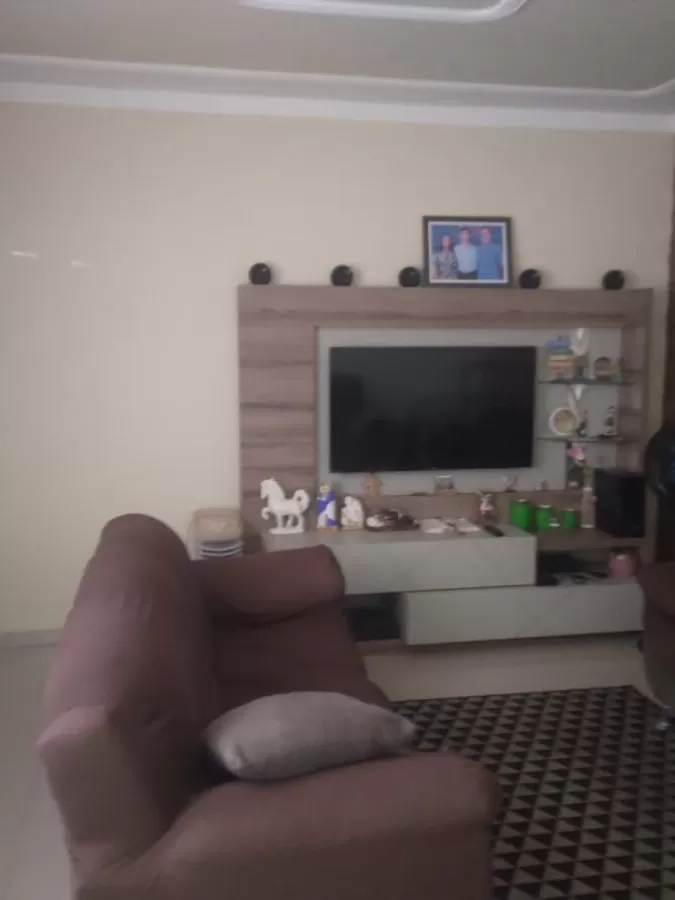 Sobrado à Venda com 3 quartos sendo 1 suíte e área gourmet, 195m² em Sorocaba/SP no Condomínio Reserva Ipanema